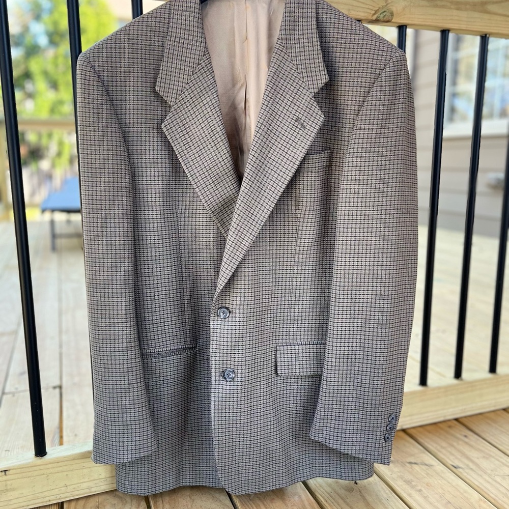 Men's Classic Checkered Blazer in brown and tan. Goes with anything!!